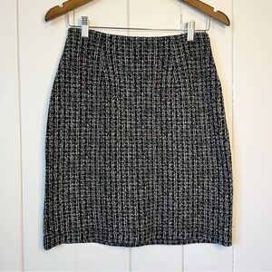 St Michaels Mark and Spencers Tweed Patterned Skirt. Size 6.